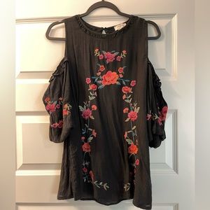 Shoulder Cut out blouse